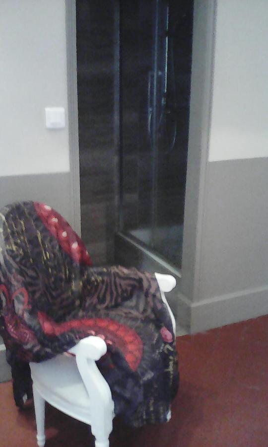 Le Mas Des Dames Appartement Avignone Esterno foto