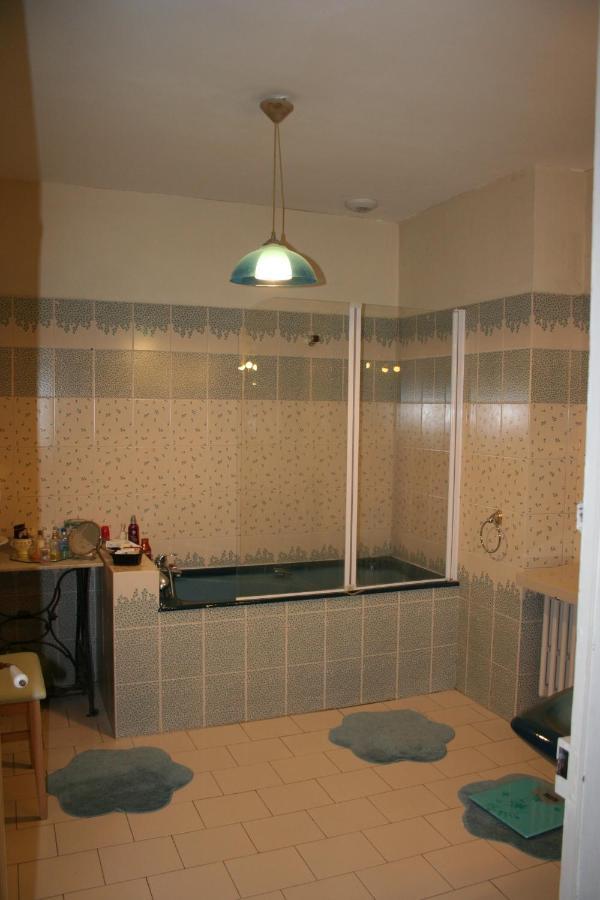 Le Mas Des Dames Appartement Avignone Esterno foto