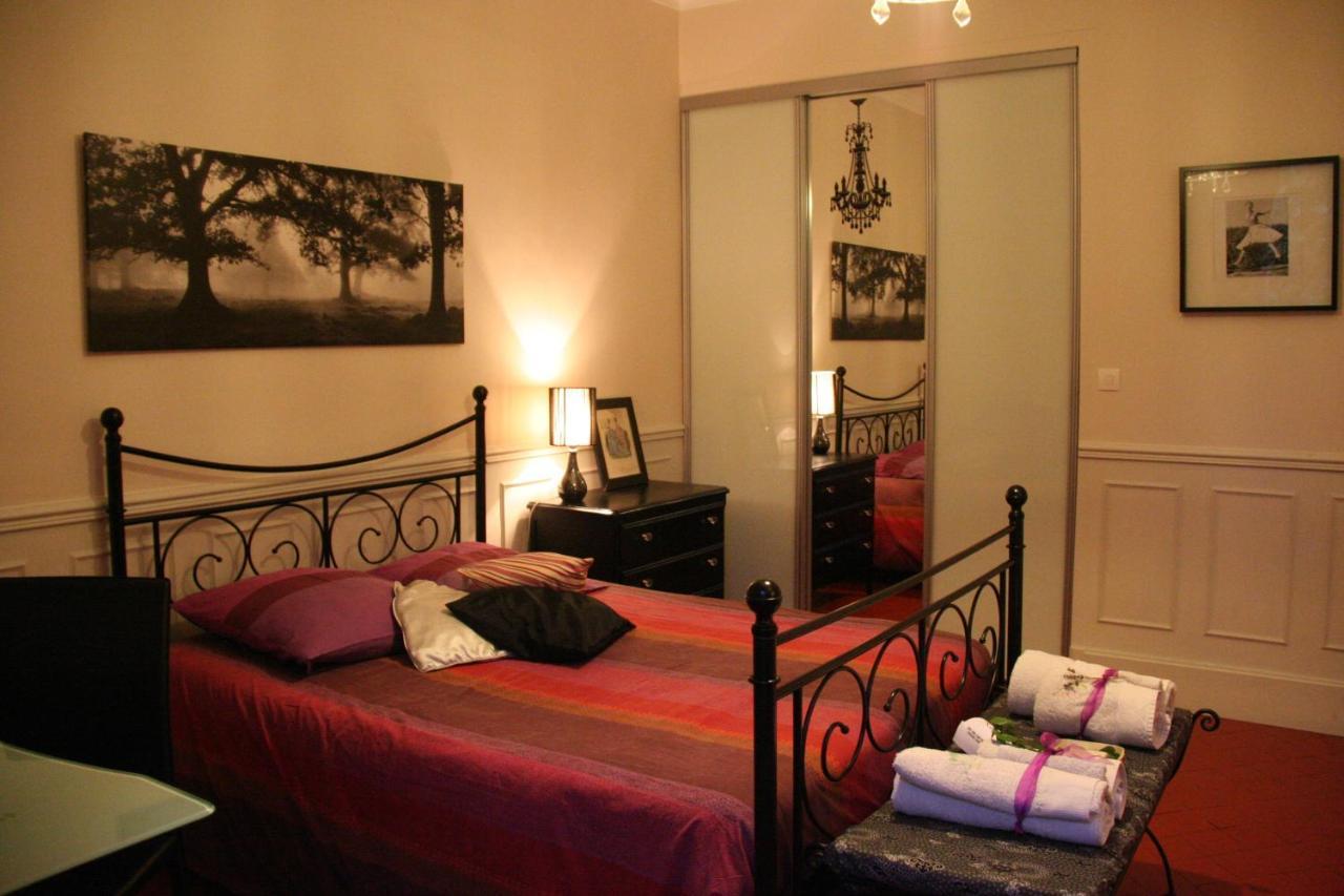 Le Mas Des Dames Appartement Avignone Esterno foto