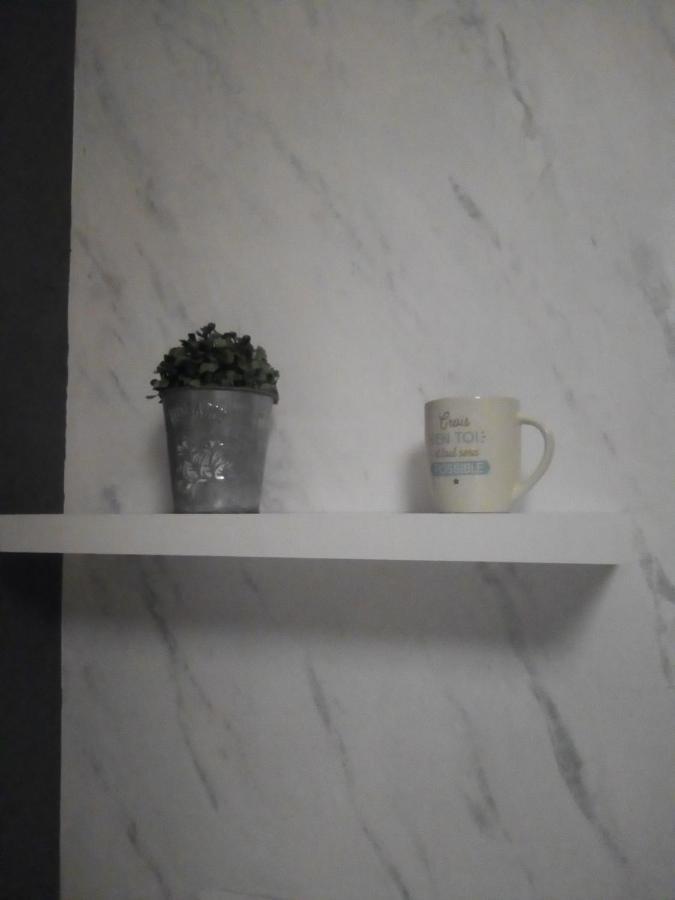 Le Mas Des Dames Appartement Avignone Esterno foto